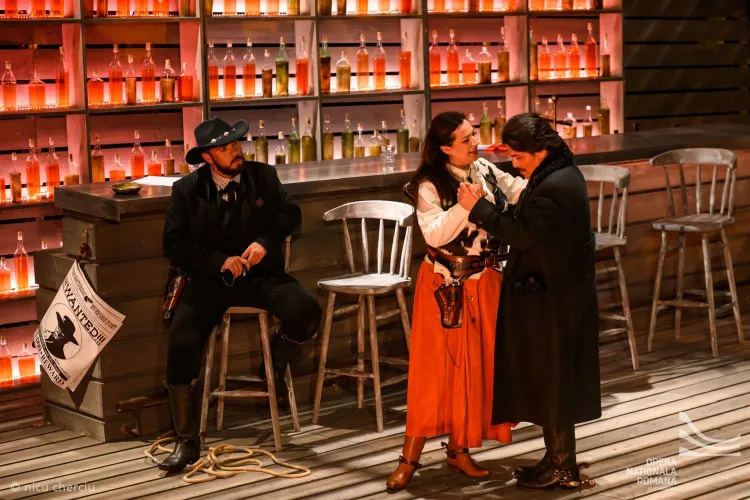 Decoruri fascinante, costume spectaculoase și personaje puternice: opera La Fanciulla del West de G. Puccini!    