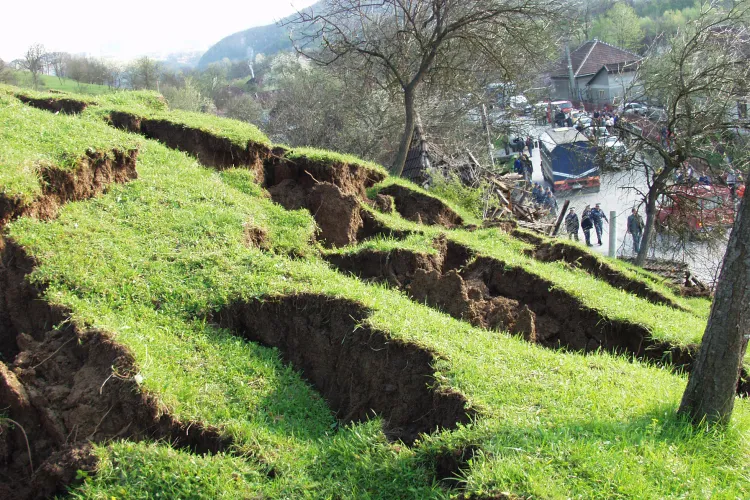 UTCN lansează proiectul EIC BIGALPS, care dezvoltă o tehnologie de bio-cimentare pentru a rezolva alunecările de teren