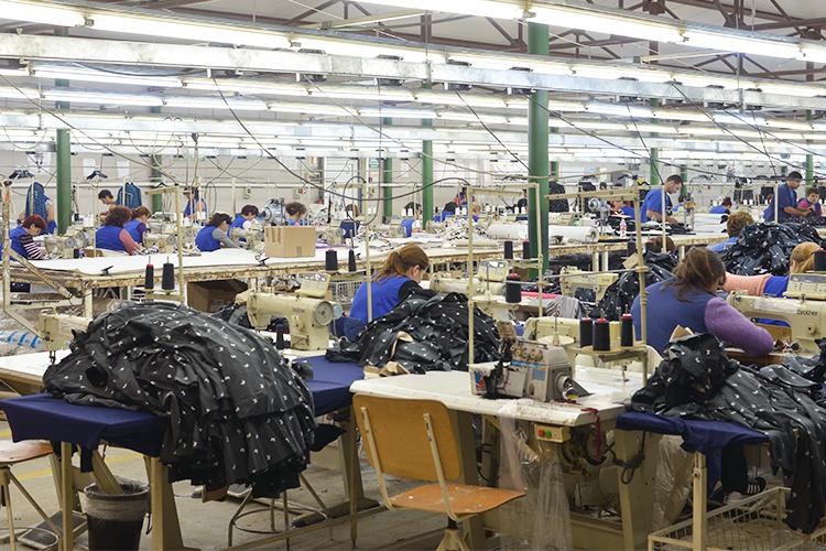 Caz dramatic la o fabrică de confecții textile din Câmpia Turzii