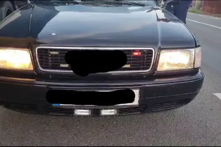 Un bombardier din Cluj și-a montat lumini ca poliția pe mașină! Acum e pieton pentru 90 de zile - VIDEO 