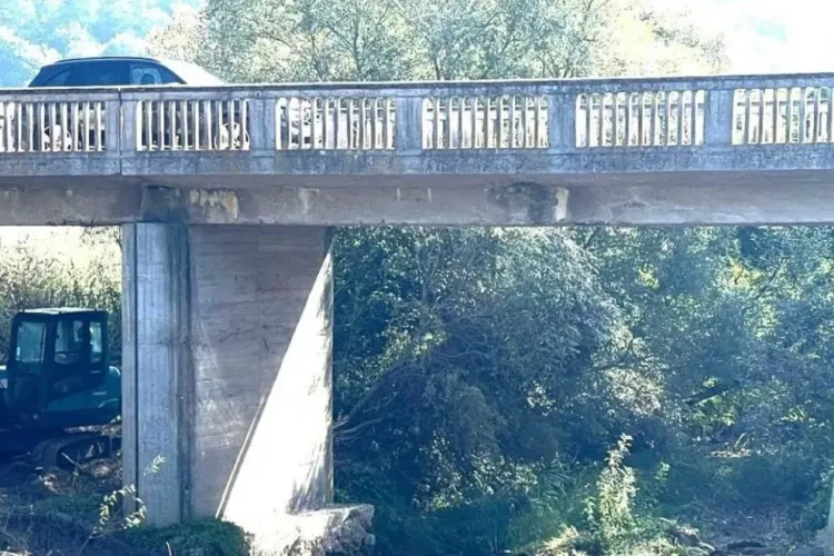 Vechiul pod din Pâglișa va fi demolat. Până la finalizarea lucrărilor se va circula pe un pod provizoriu 