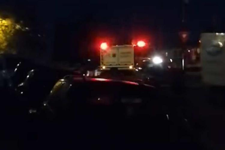 VIDEO. Imagini din noaptea tragediei feroviare de la Cluj-Napoca. Un bărbat de 40 de ani și-a pierdut viața după ce a fost lovit de un tren