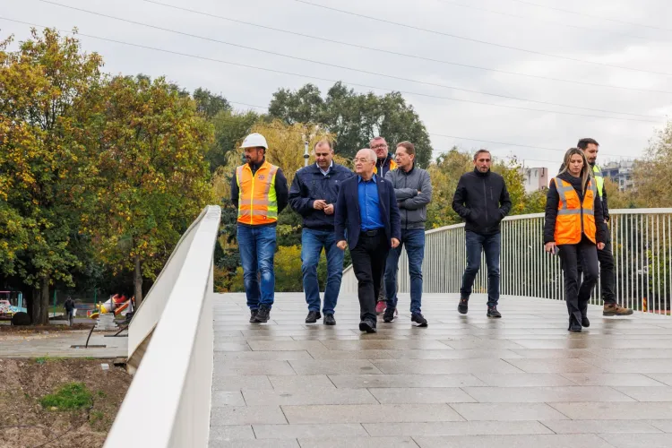 Emil Boc se va supăra iarăși, dar trebuie să o spunem! Clujenii critică iluminatul de pe malurile Someșului: Nu știi cine vine și ce intenții are! - FOTO