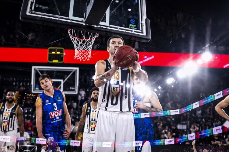 Clujenii de la U-BT au învins o forță a baschetului european, Buducnost, care a dat nume grele în acest sport - FOTO