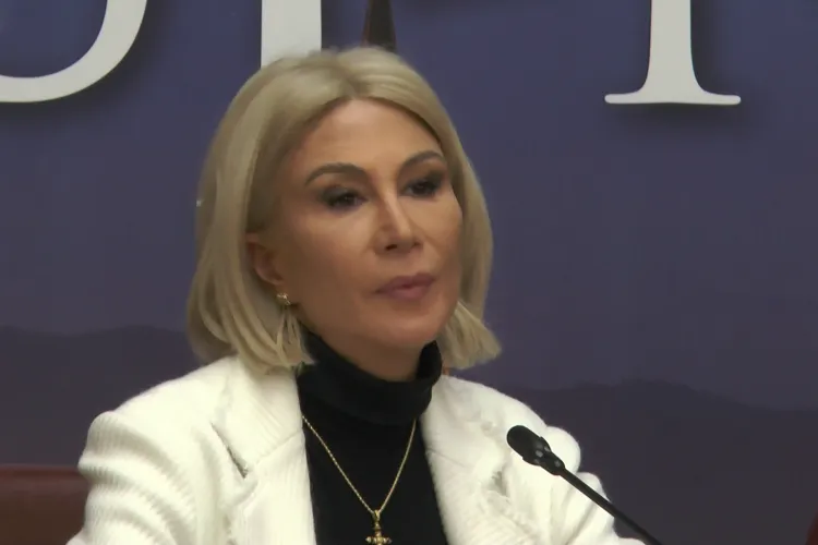 Ministrul Culturii, Raluca Turcan, habar nu are de faptul că Muzeul de Artă din Cluj-Napoca este retrocedat - ”Nu îmi place tonul dvs” - VIDEO