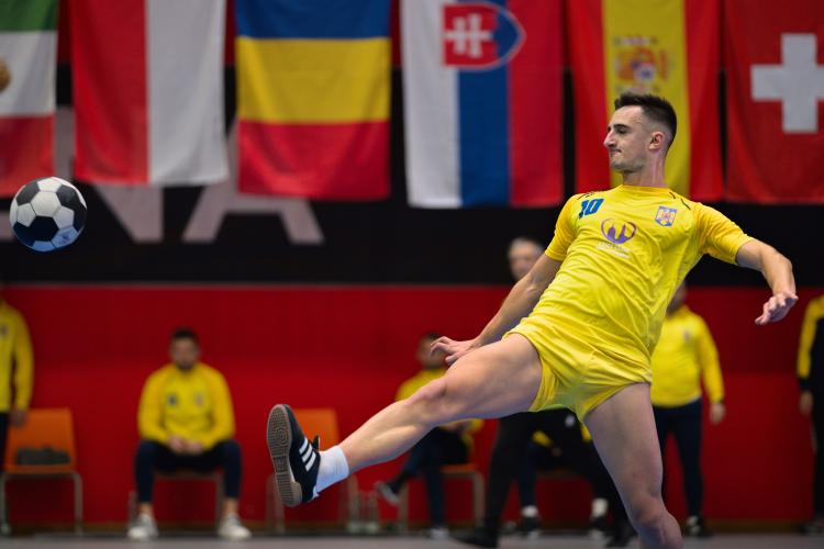 România a câștigat locul 1 la Campionatul european de fotbal-tenis. Din echipă face parte și Andrei Hațiegan, fost jucător la U Cluj - VIDEO