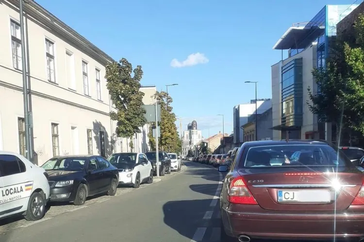 Replică pentru cei care se plâng de traficul din Cluj: ”Mai mergeți ăștia nemulțumiți cu autobuzul / Să sperăm ca se pune taxa de centru”