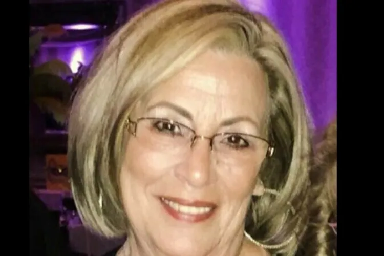 Cum a aruncat o femeie din greșeală la gunoi un premiu de 12 milioane de dolari, după ce a câștigat la loto