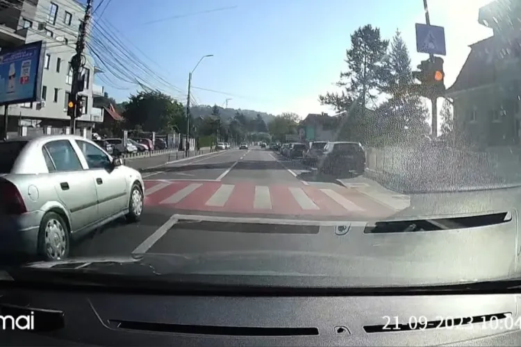 Un clujean a reușit amendarea unui șofer care a depășit neregulamentar pe trecerea de pietoni, pe baza imaginile filmate  - FOTO