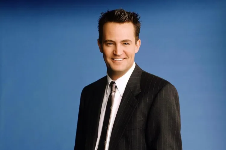  Matthew Perry, starul din serialul ,,Friends” a murit.  Actorul avea 54 de ani