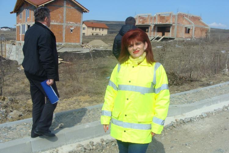 De asta Lucia Suciu este ”primărița de fier” a Clujului. A dat de pământ cu Poliția Cluj pentru că era blocat traficul. A scos angajații la dirijat!