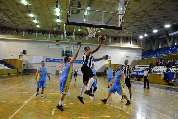 Gloriile baschetului din Ardeal au jucat la Cluj în memoria unor legende ale sportului românesc: Vizi Imre, Matei Ruhrig și Gheorghe Roman - FOTO