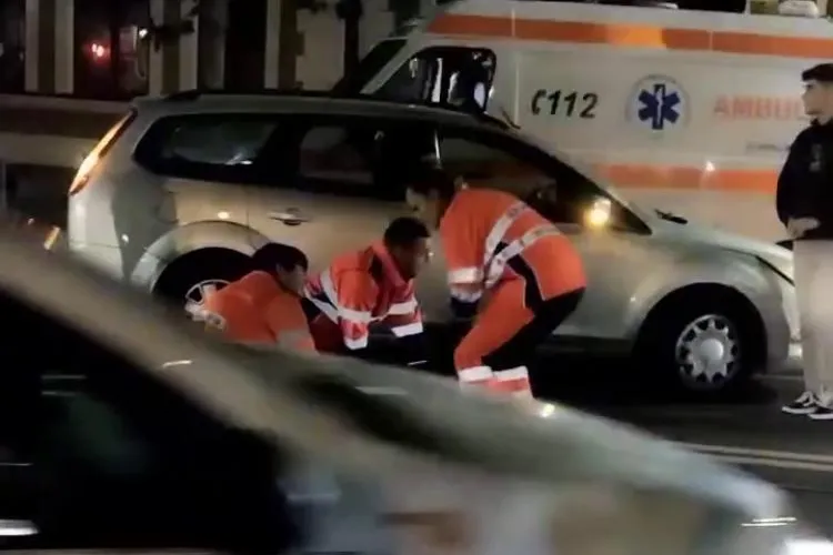 Accident pe Valea Chintăului! Un șofer de 64 de ani a întors în drum și a fost lovit 