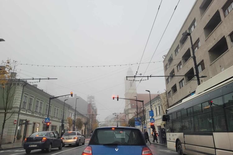 Cod Galben de ceață în Cluj! ANM anunță scăderea vizibilității sub 200 m, izolat sub 50 m