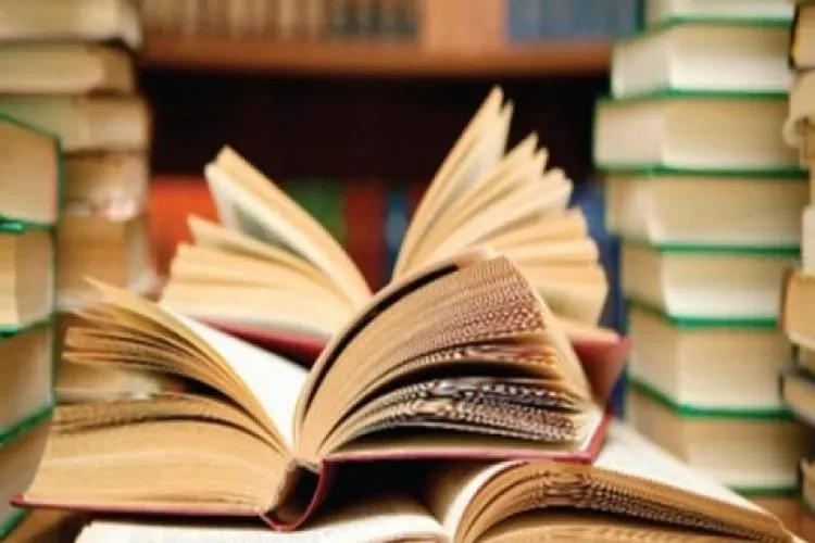 Lectura, arta și cultura nu se numără printre prioritățile românilor. Aproape jumătate din români nu au citit o carte în ultimele 6 luni