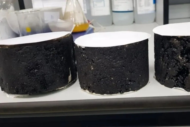 Trist! Cercetătorii români au creat un nou tip de asfalt pe care autoritățile românești îl ignoră. Americanii, însă, sunt extrem de interesați