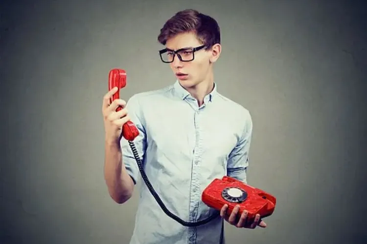 Clujean isterizat că nu răspunde nimeni la telefonul Poliției Locale Cluj: ”Am avut timp sa mă pornesc pe jos până în Piața Unirii și să întreb personal”