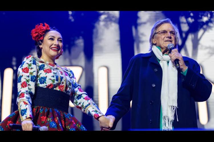 Momente emoționante la concertul Andrei, de la Cluj! Părinții artistei au izbucnit în lacrimi: ”Dor de mamă, dor de tată” - VIDEO