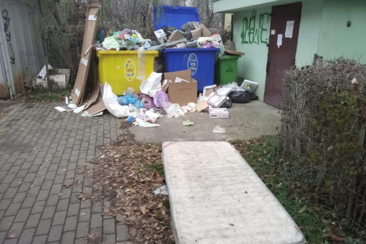 ”Supercom își bate joc de cetățenii din Cluj” - Nu au mai ridicat gunoiul de cinci zile - FOTO