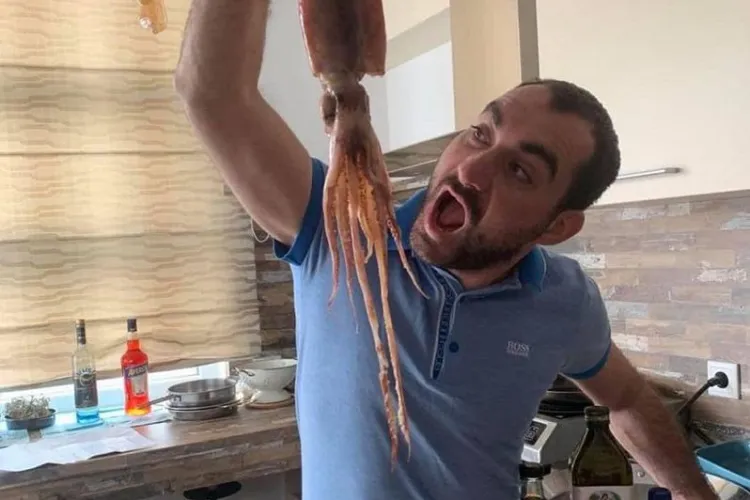 Reacție suburbană a lui Pescobar, după ce restaurantul i-a ars: ”Ferească Dumnezeu, ce nație de român”