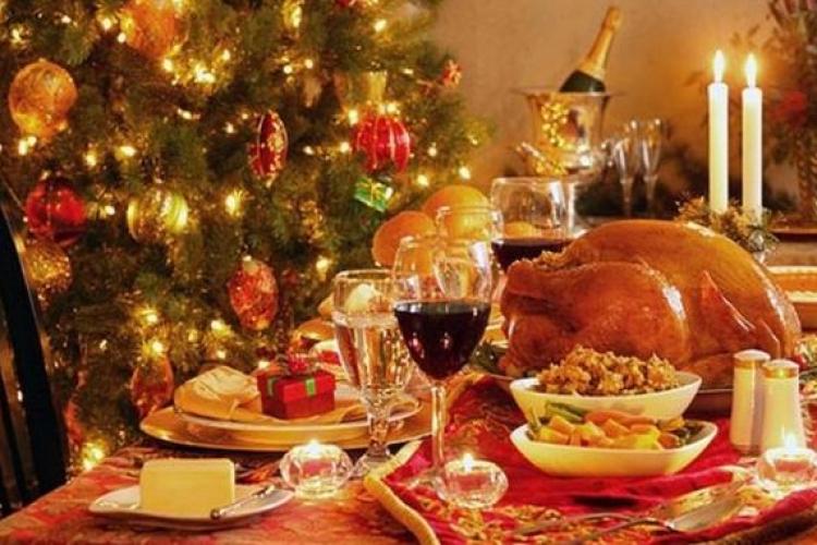 Suma pe care românii o alocă pentru masa de Crăciun în acest an. Românii au început să facă deja lista de cumpărături
