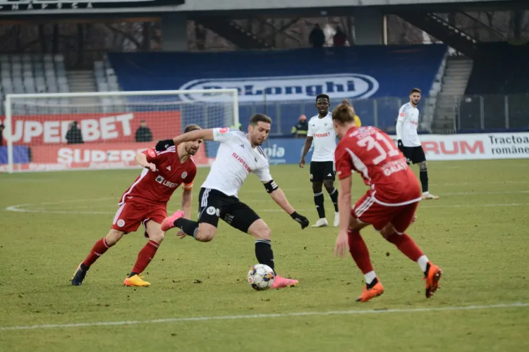 U Cluj s-a împiedicat cu Oțelul înainte de marele derby cu CFR Cluj - FOTO