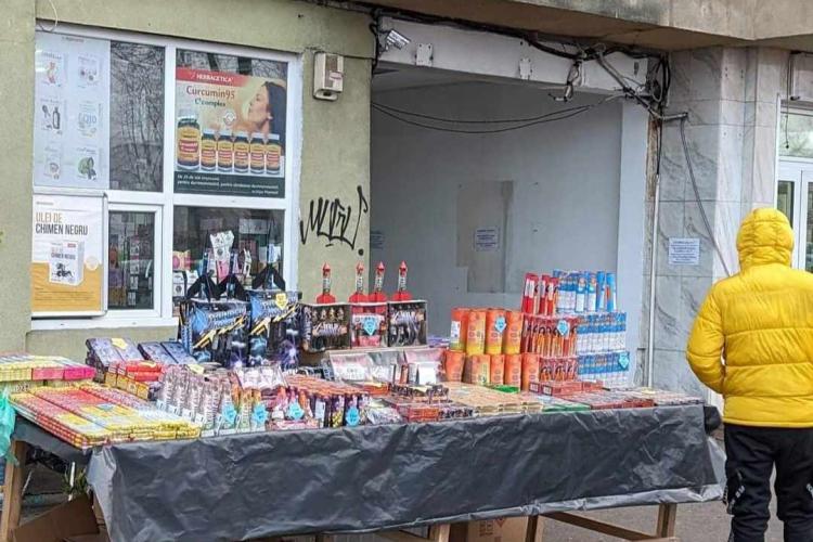 Clujenii, revoltați de bubuituri, bat obrazul administrației Boc: „Tarabele de 3 lei, stil anii 90’, vând petarde în toate piețele cu acordul Primăriei”
