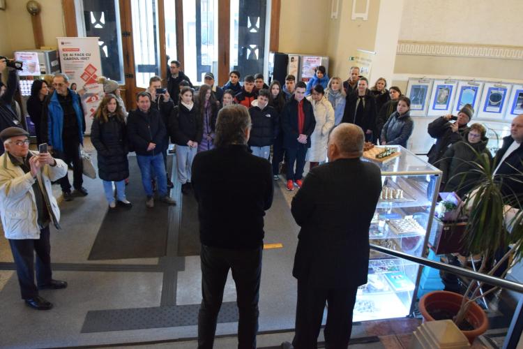 S-a închis expoziția de șahuri de la BCU Cluj. Evenimentul a coincis cu o lansare de carte - FOTO