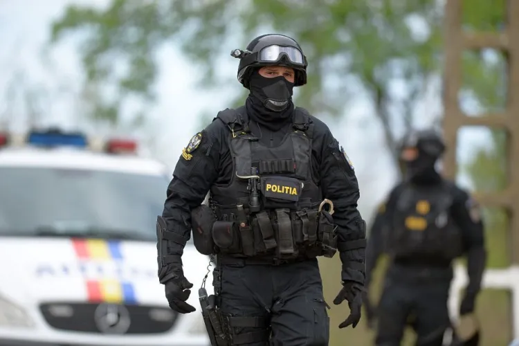 Traficant prins în Cluj, în timp ce transporta 50 de kilograme de ”marfă” - VIDEO