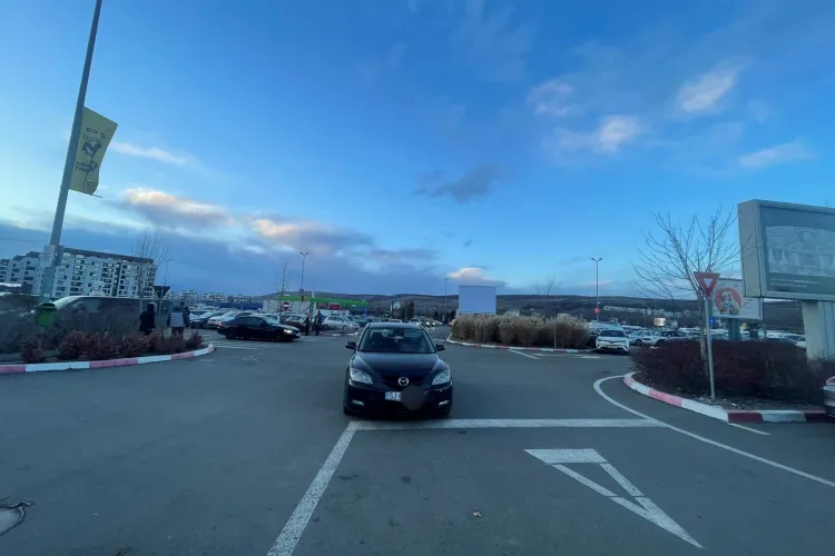 Șofer din Sălaj, ținta glumelor după o parcare la Vivo Cluj: ”Au o singură arteră principală în Zalău! De unde să știe omul regulile  Clujului”