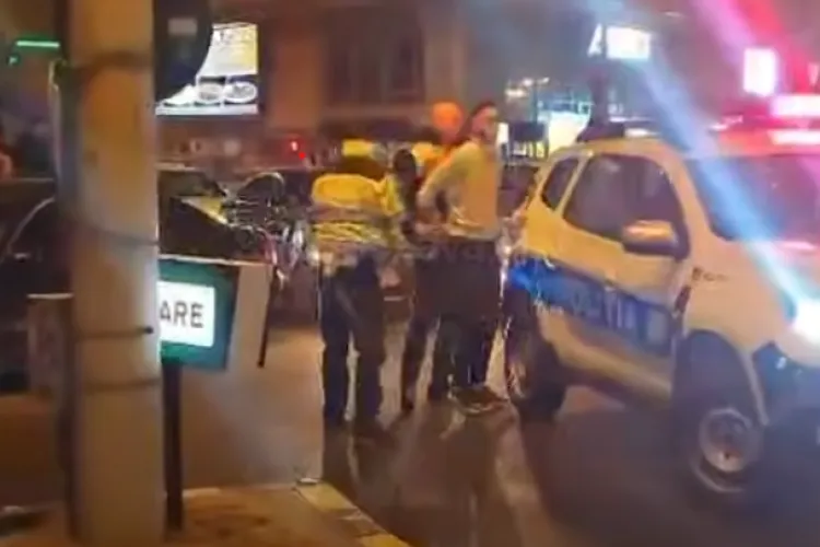 Pofta pentru McDonald's l-a lăsat pe un tânăr fără permis și cu o amendă uriașă! Nu a vrut să plece de la coadă așa că polițiștii l-au încătușat