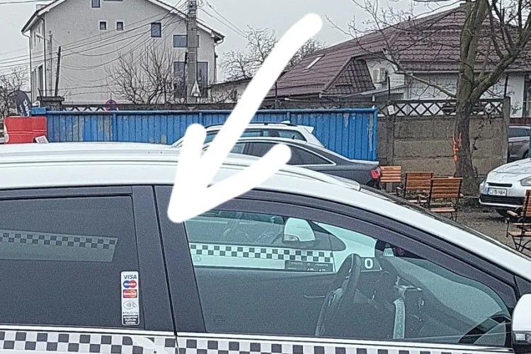 Taximetriștii clujeni se simt abuzați de Poliția Locală. Acum s-a ajuns la episodul stickerelor - FOTO