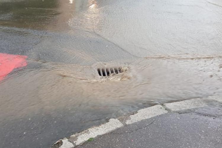 Clujenii furioși că achită apă de ploaie, la preț de apă potabilă! ”Mi-au răspuns că se iau după ce transmite ANM, plouă sau nu depinde de ce zice Busu”