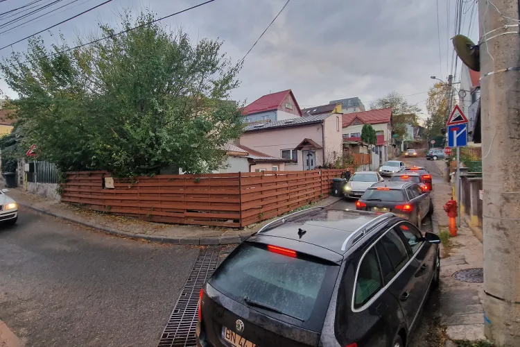 Dacă te cheamă cum trebuie, la Cluj-Napoca ”poți primi doar AVERTISMENT chiar dacă încălcând legea ai produs un accident?” - FOTO