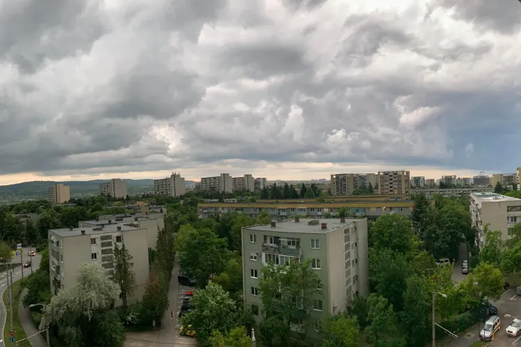 Cum poţi scăpa de taxele majorate pentru achiziționarea apartamentelor de la dezvoltatorii imobiliari. Guvernul a majorat TVA-ul de la 5 la 9% 