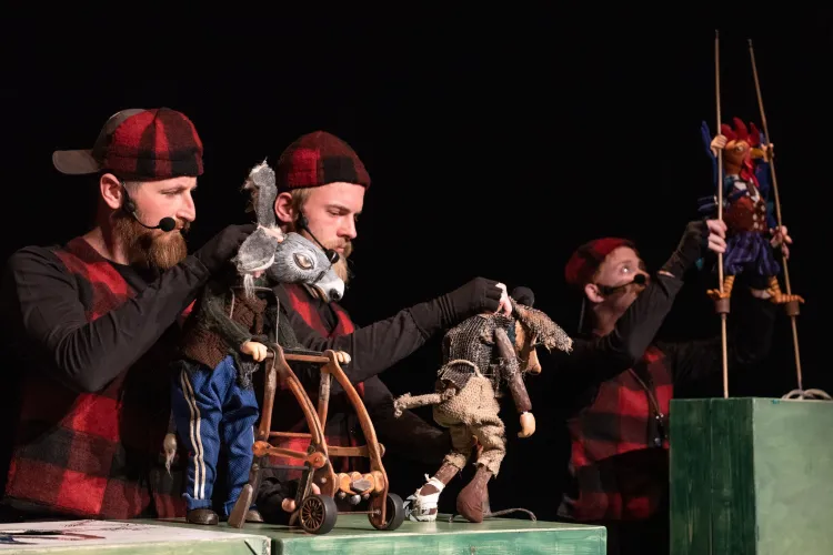 Teatrul ”Puck” împlinește 74 de ani. Ce spectacole au loc de aniversare