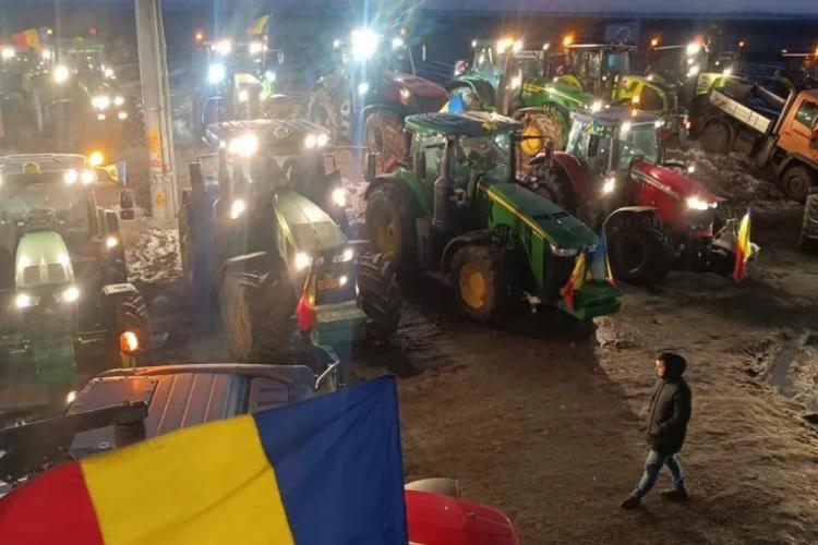Transportatorii și fermierii blochează Clujul din ambele părți, dinspre Florești și Apahida 