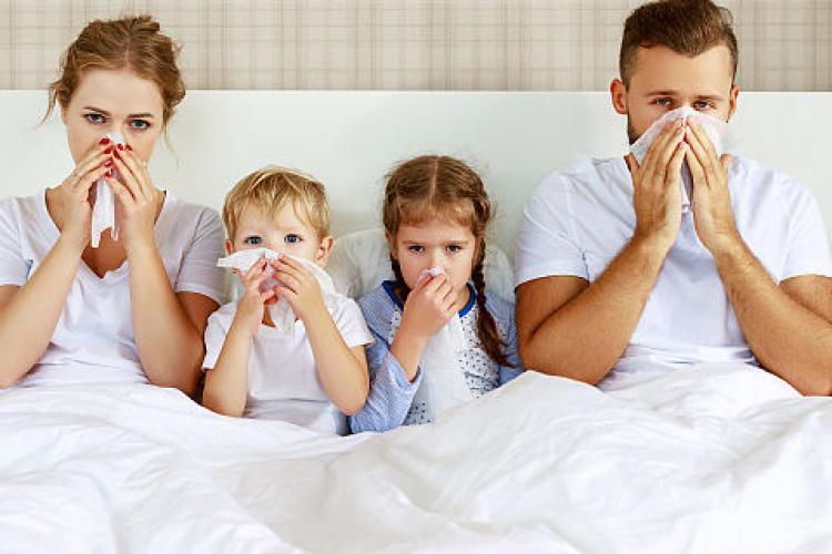 Cazurile de gripă au crescut semnificativ în România. Clujul, în topul județelor cu cele mai multe îmbolnăviri