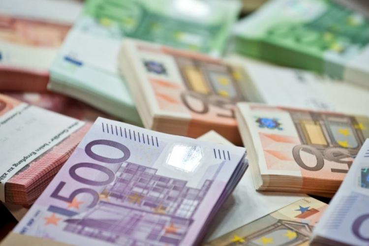 Peste 8 miliarde de euro din PNRR zac nefolosiți la Banca Naţională