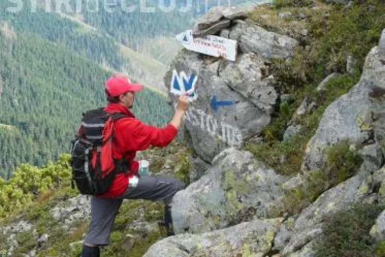 Marcajele turistice din judetul Cluj nu sunt refacute de 10-15 ani, avertizeaza Clubul de Cicloturism NAPOCA 