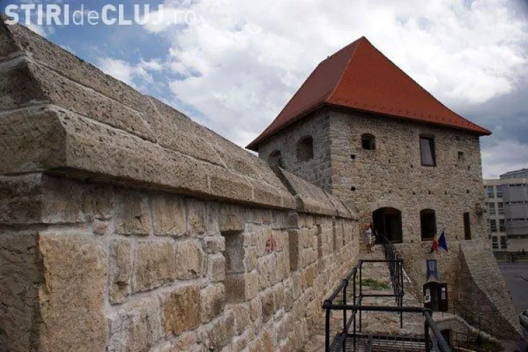 Expozitie fotografica si concert caritabil pentru persoanele cu SIDA la Bastionul Croitorilor din Cluj-Napoca