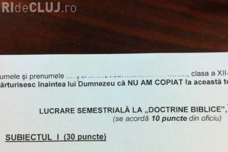 Elevi obligati sa jure "inaintea lui Dumnezeu" ca nu copiaza la teza
