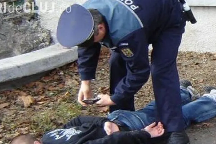 In urma unui articol Stiri de Cluj, procurorii au dispus, in sfarsit, dupa 4 zile, retinerea unui tanar care a lovit in cap cu lopata un vecin! 