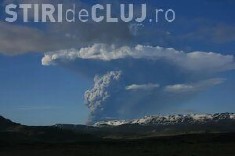 Un vulcan a erupt in Islanda. Norul de fum degajat a ajuns la 11 kilometri inaltime