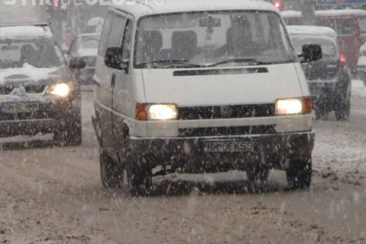 Atentie daca mergeti in Maramures sau in Suceava! Sunt probleme cu traficul din cauza zapezii! 