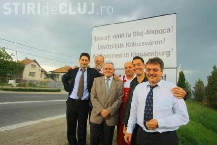 Placute in cinci limbi, intre care si maghiara, amplasate la intrare in Cluj Napoca - FOTO
