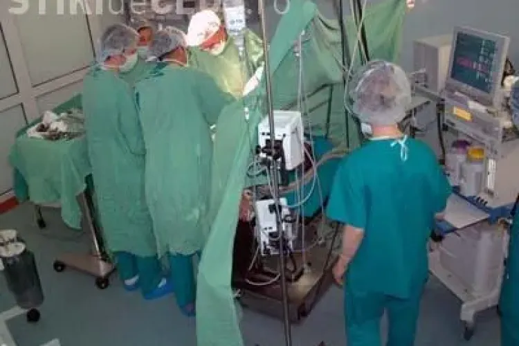 Chirurgii de la Clinica de Ortopedie Cluj au oprit operatiile de teama bacteriei care provoaca enterocolita! VEZI marturiile unui pacient