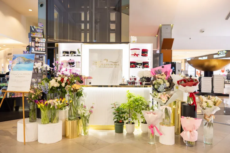 Cadouri inspirate pentru Ziua Îndrăgostiților, la Iulius Mall. Avenue Des Roses are buchete speciale, iar Târgul de Valentine's Day aduce idei unice