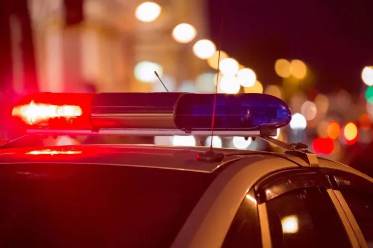 Accident în Dej! Un șofer ar fi pierdut controlul asupra direcției de deplasare într-o curbă