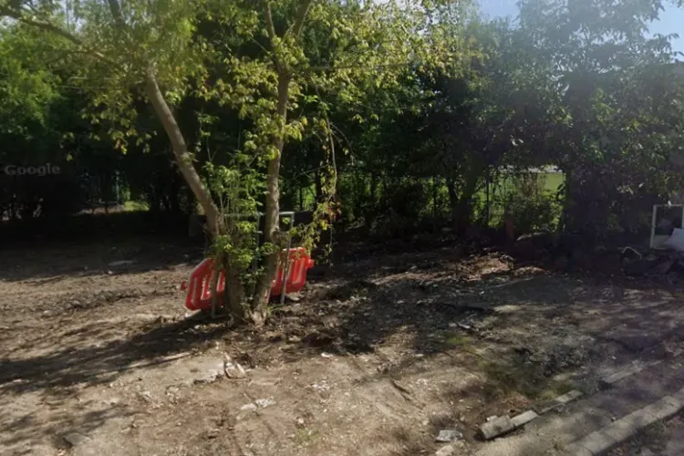 ,,Mizerie groaznică, nici spațiu verde și nici parcare”- Clujenii se plâng de o zonă din Mănăștur care arată deplorabil